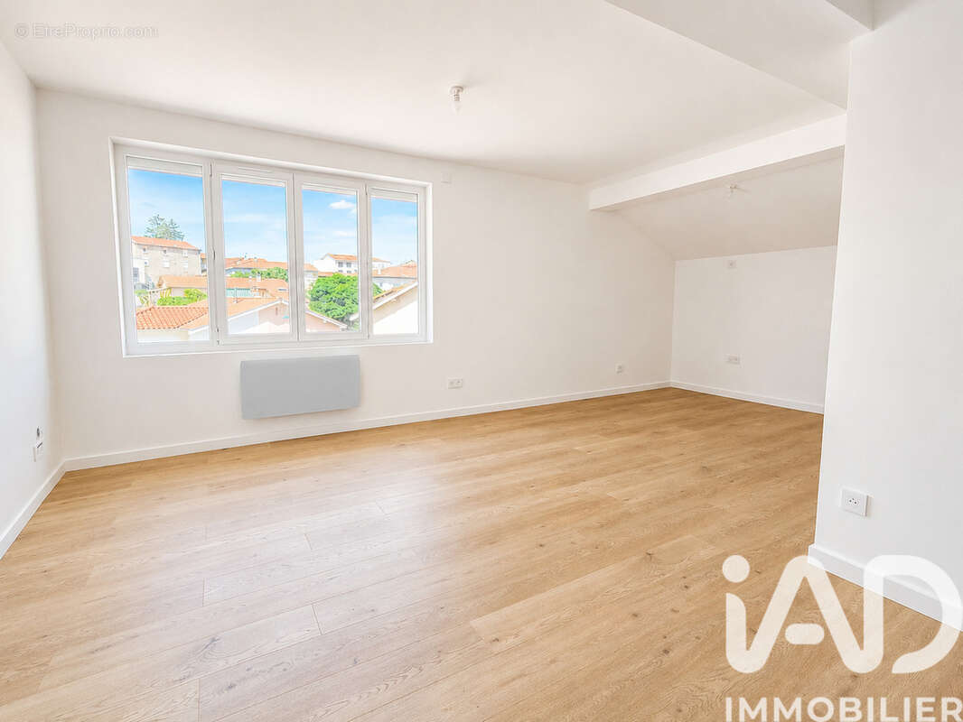 Photo 3 - Appartement à SAINT-LAURENT-DE-CHAMOUSSET
