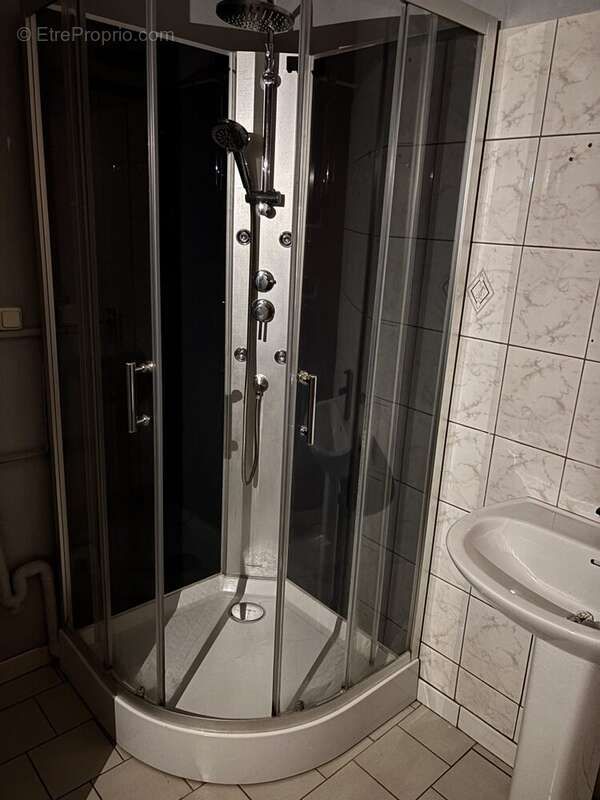 Maison à SAINT-REMY-DE-SILLE