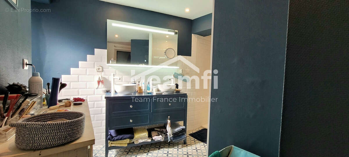 Maison à COLLORGUES