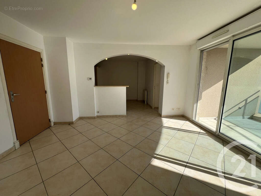 Appartement 57 m² à San-Martino-Di-Lota  - photo 7