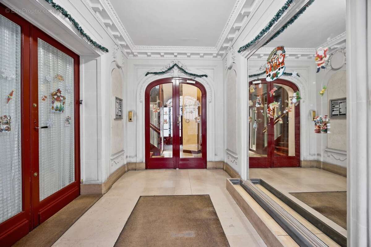 Appartement à PARIS-18E