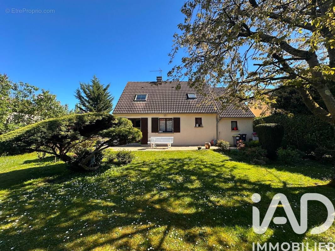 Photo 1 - Maison à LE MEE-SUR-SEINE