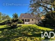 Photo 1 - Maison à LE MEE-SUR-SEINE