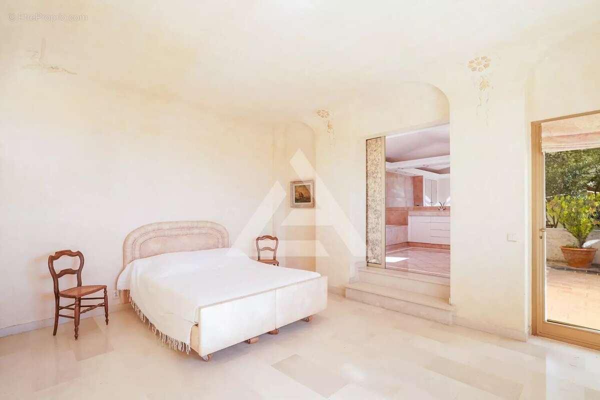 Maison à ROQUEBRUNE-CAP-MARTIN