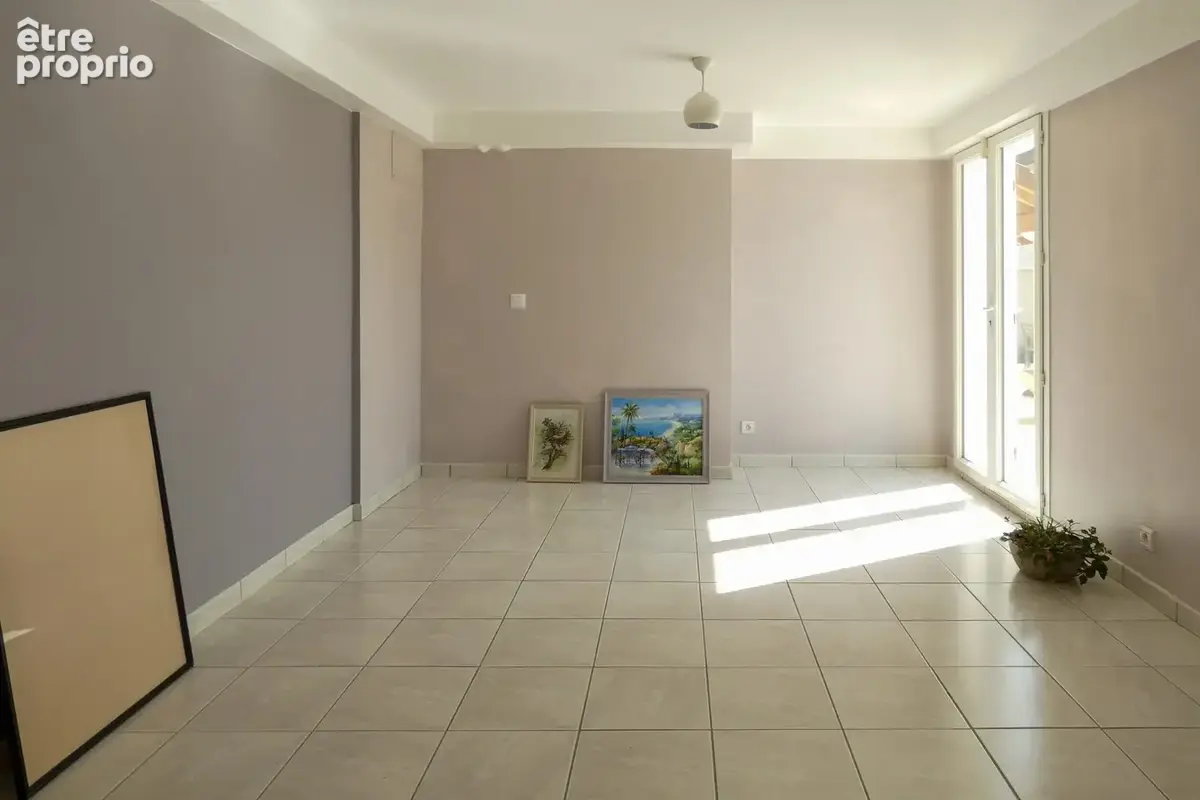 Maison 10 pièces 259 m² à vendre à Chassieu (69680) - photo 8