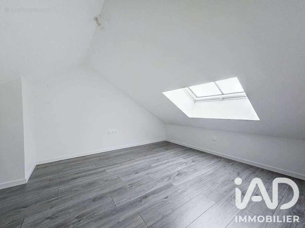 Photo 6 - Maison à GUIGNES
