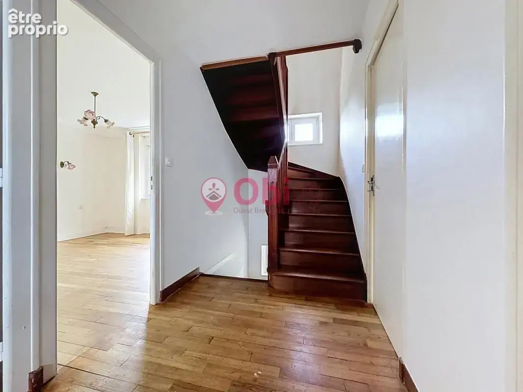 Maison familiale aux beaux volumes – Châteaulin - photo 13