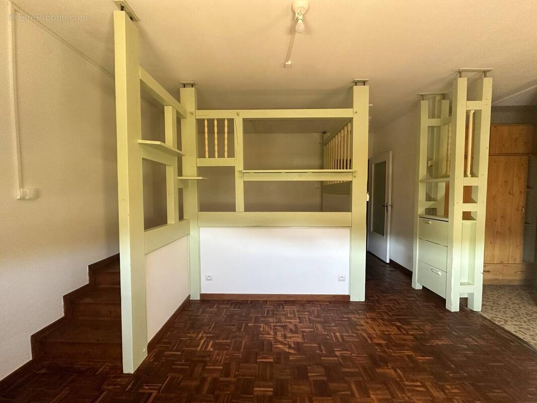 Appartement à DECAZEVILLE