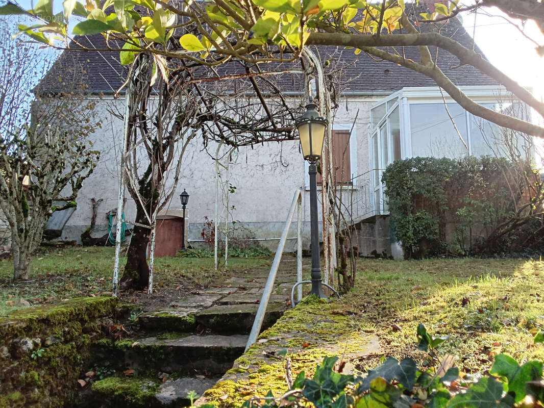 Maison à GARIGNY