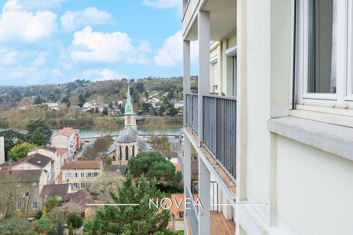 Appartement à FONTAINES-SUR-SAONE