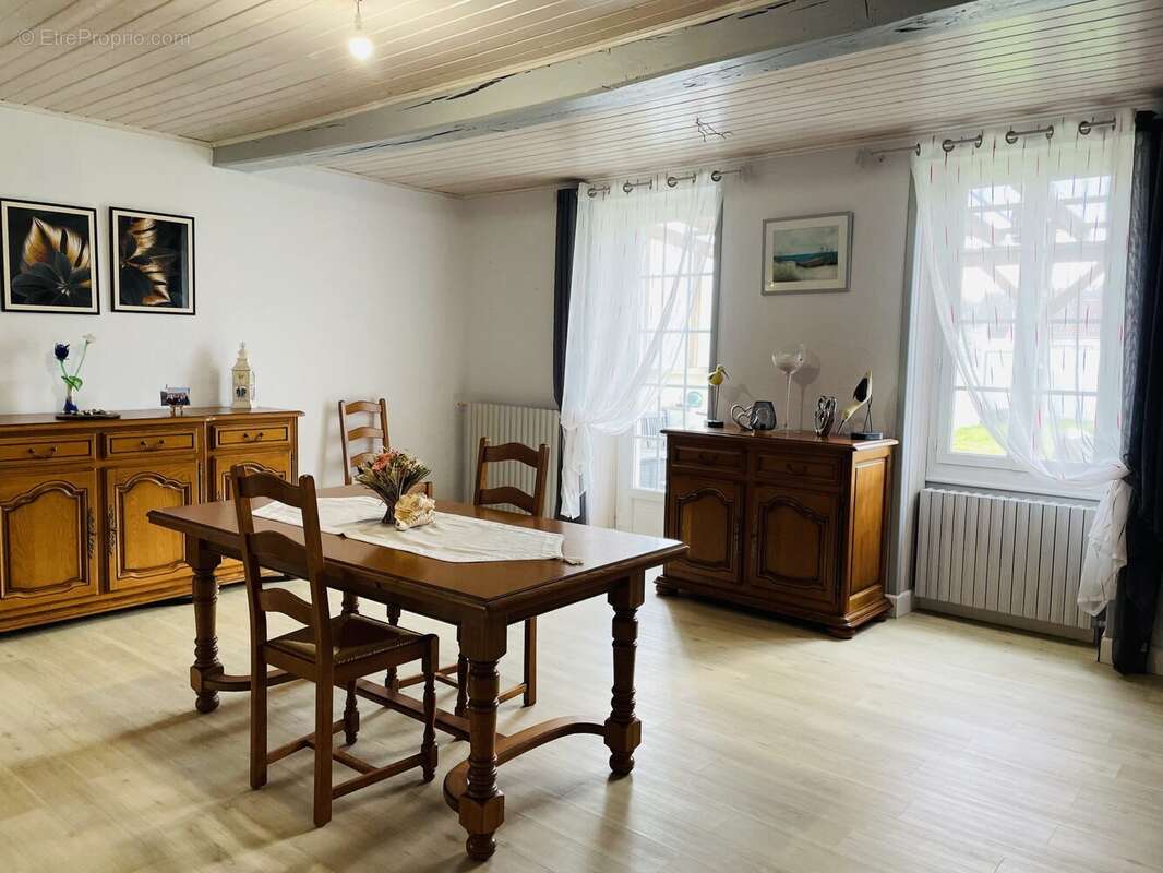 Maison à CORME-ECLUSE