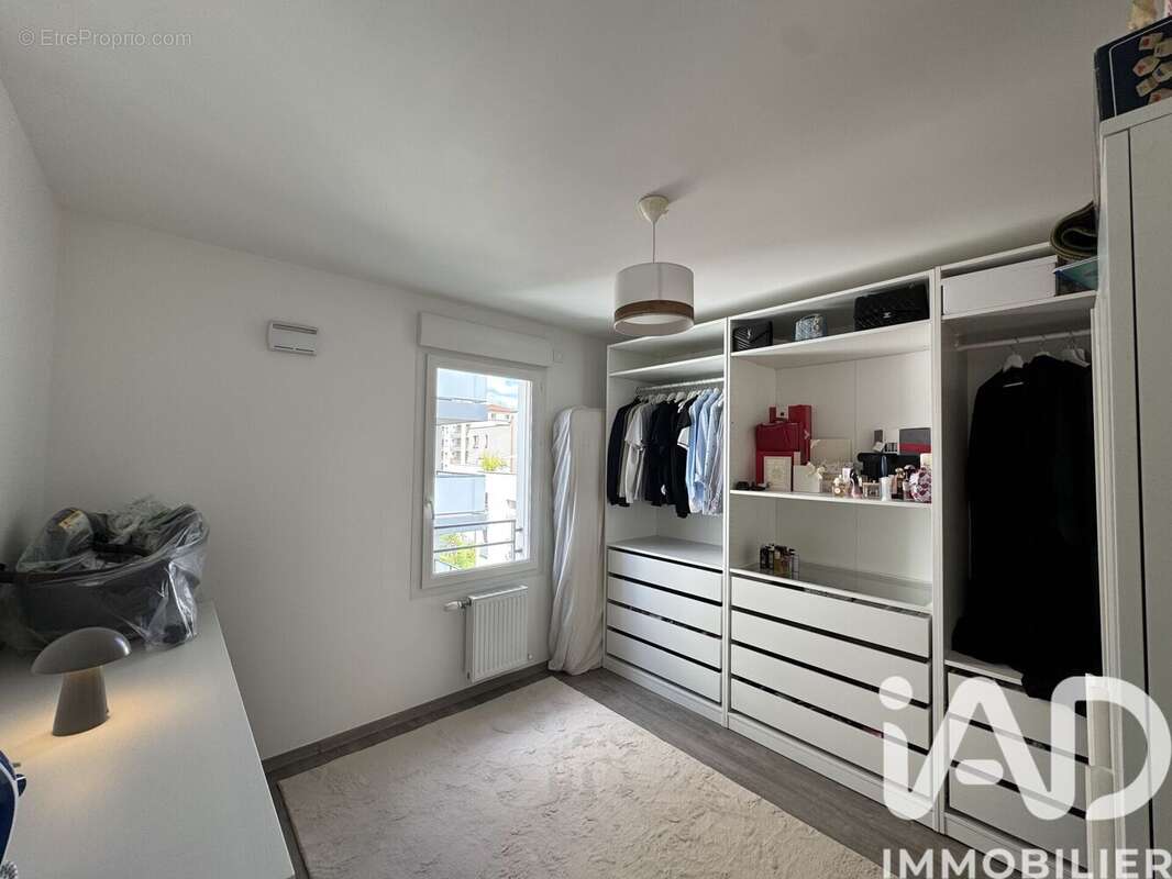 Photo 6 - Appartement à VILLEURBANNE