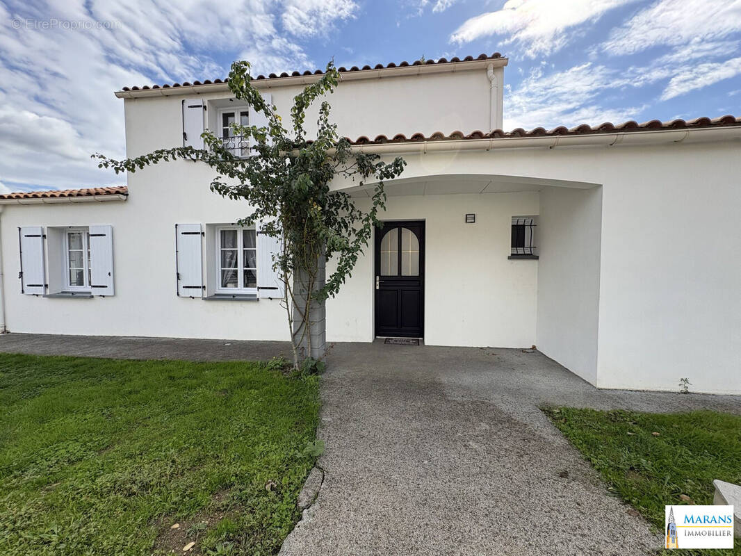 Maison à L&#039;ILE-D&#039;ELLE