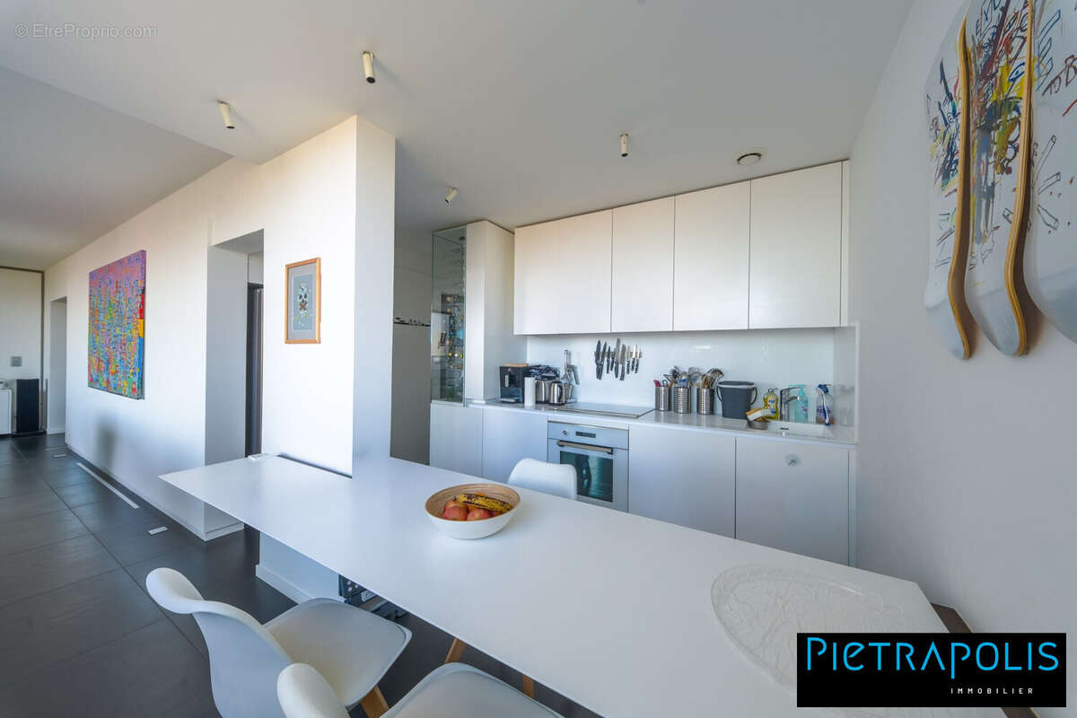 Appartement 115 m² à Sainte-Foy-Les-Lyon  - photo 7