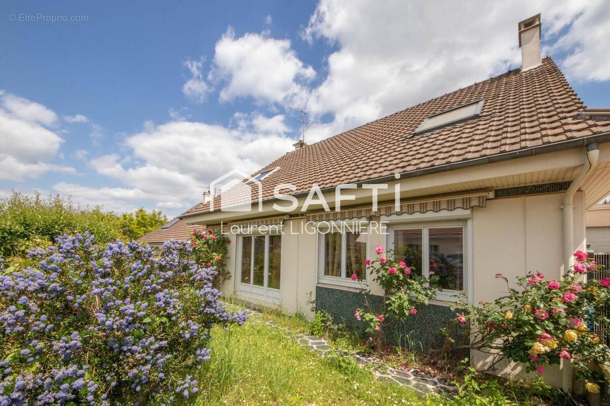 Photo 1 - Maison à SERVON
