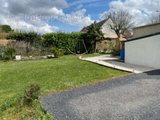 Maison à VILLERS-BRETONNEUX