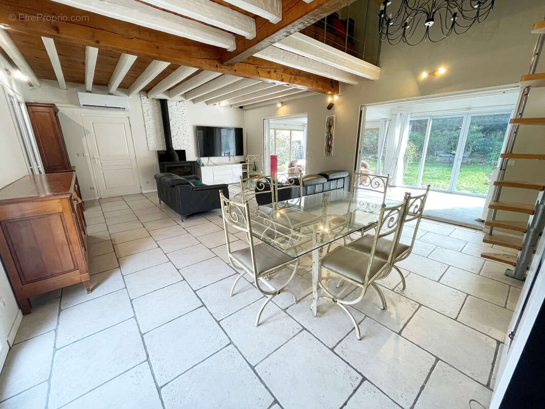 Maison à PLAN-DE-LA-TOUR