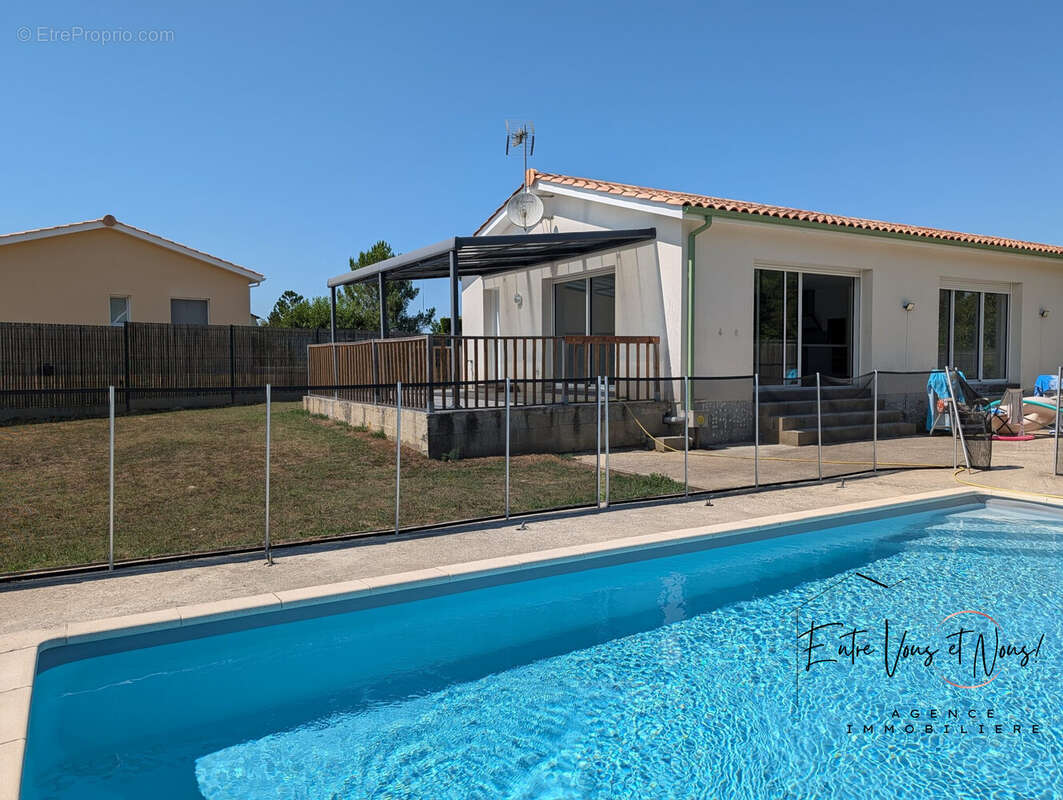 Maison 143 m² à Langon  - photo 2