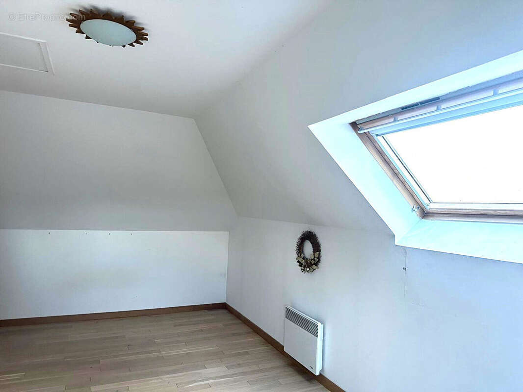 Maison 6 pieces / 4 chambres sarcelles village - photo 8
