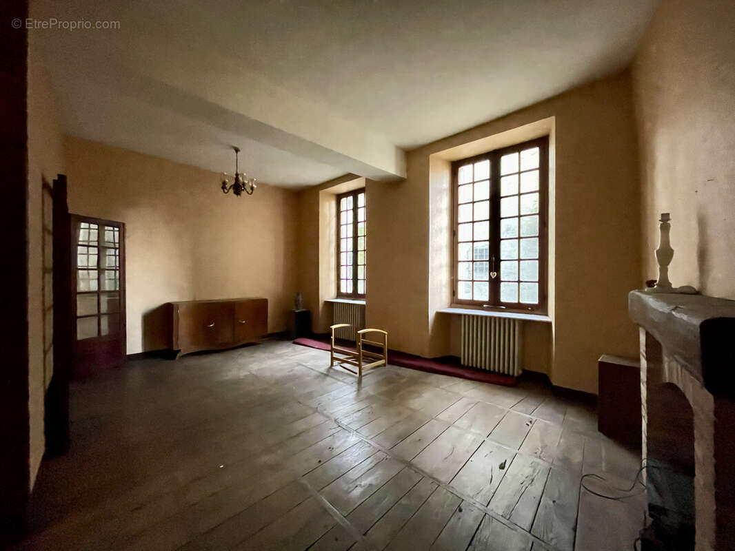Appartement à CONFOLENS