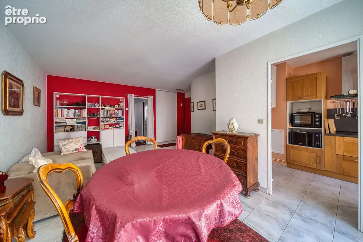 T3 67 m² + Cellier - Voiron Hyper Centre - photo 3