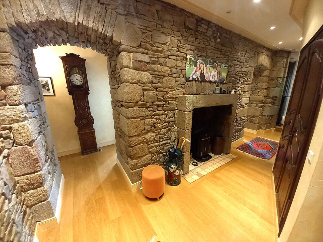 Appartement à FOUGERES