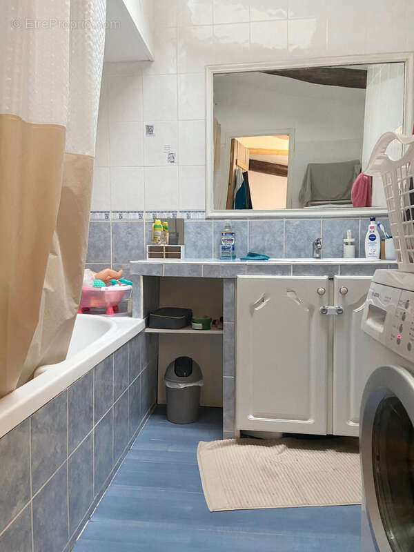 Maison à BAGNOLS-SUR-CEZE