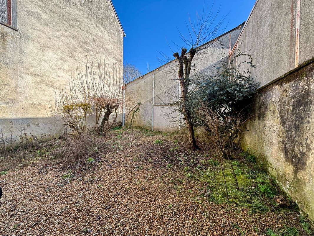 Maison à LA LOUPE