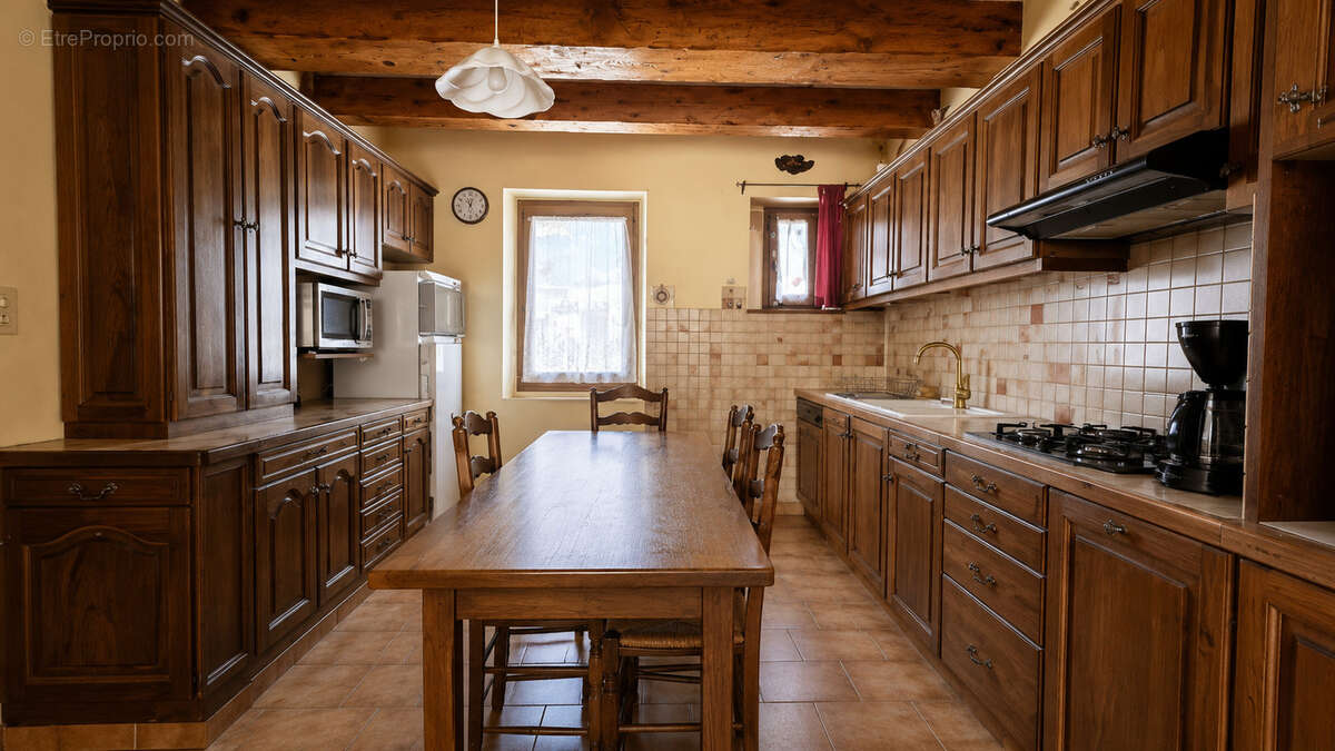 Maison à CADENET