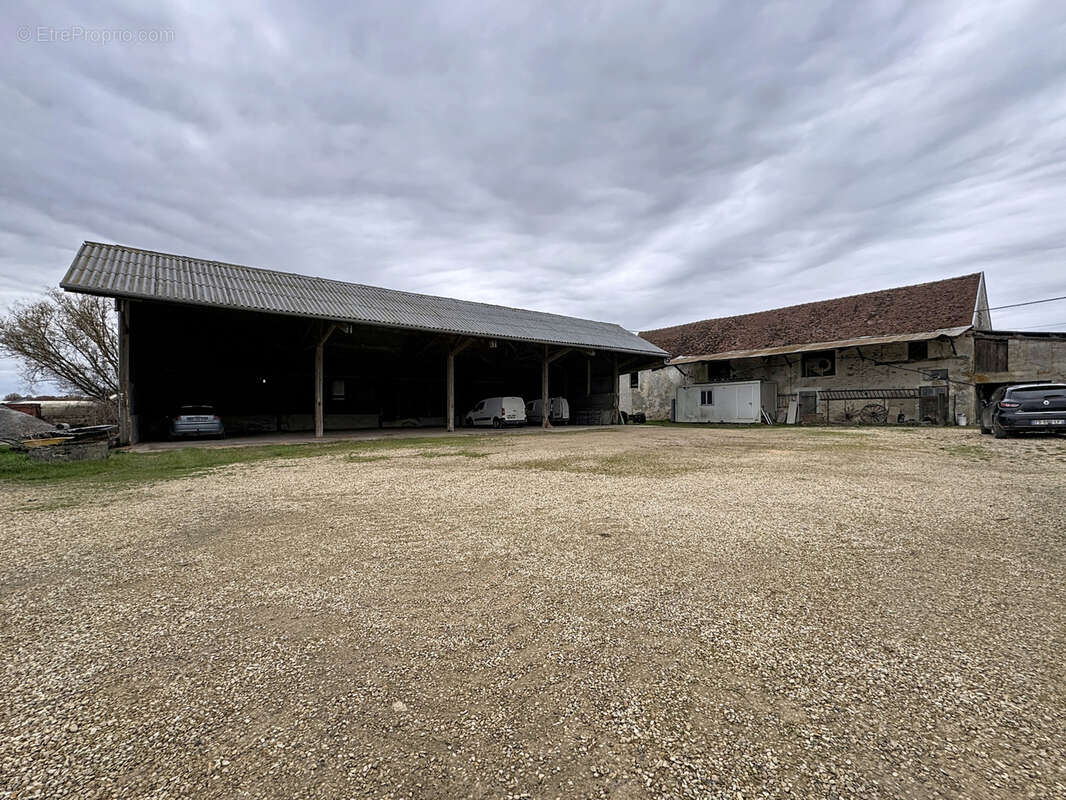 Maison à MONTMIRAIL