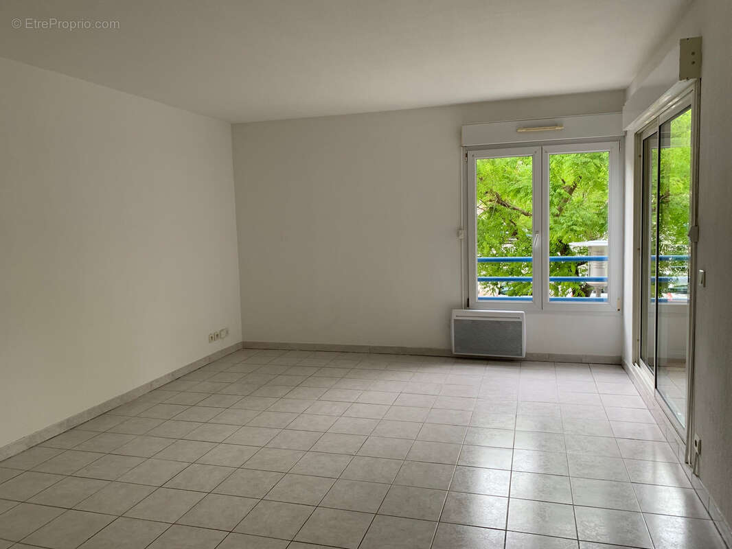 Appartement à MOUANS-SARTOUX