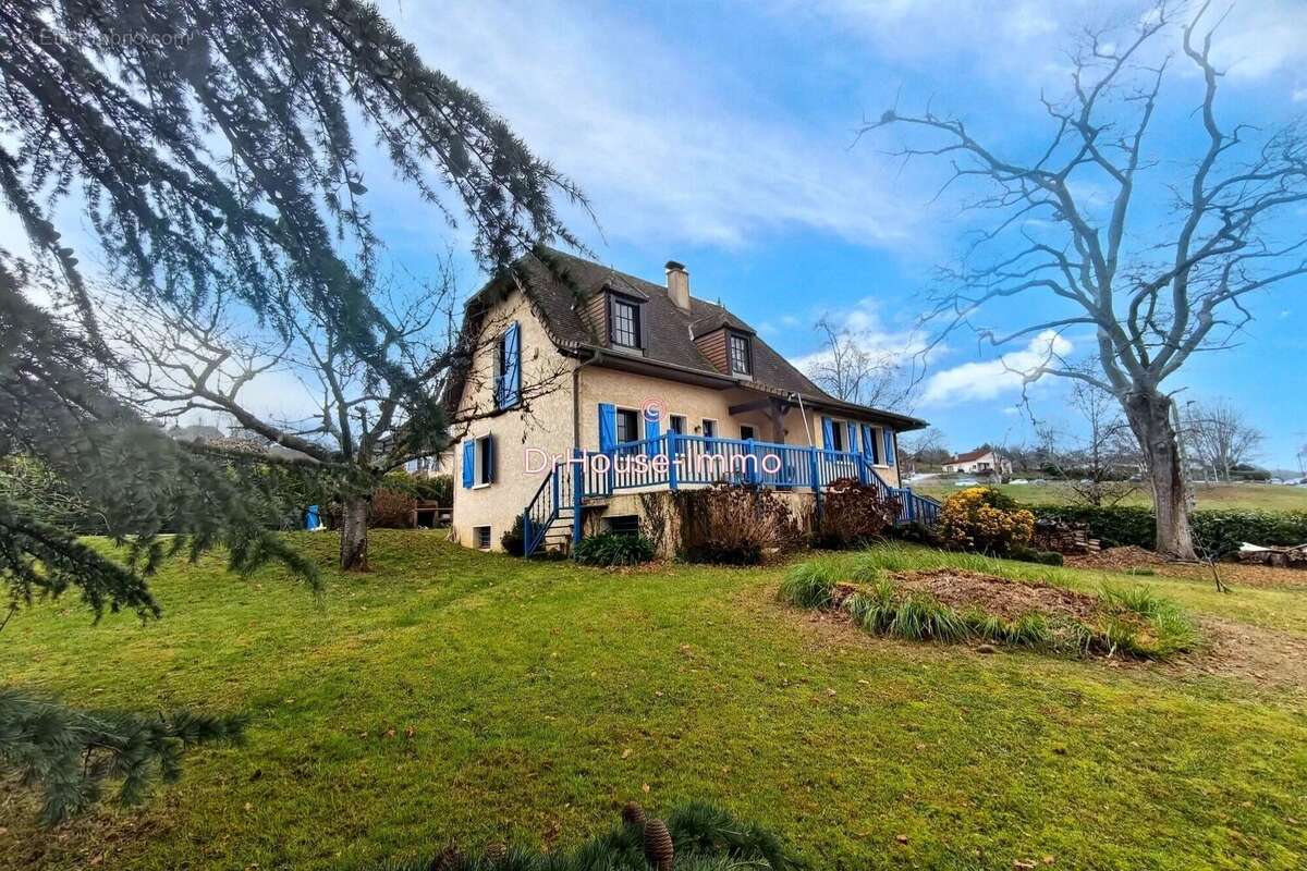 Maison à MONEIN