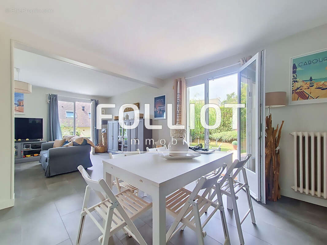 A VENDRE Superbe maison familiale de 9 pièces 170m² à Caen - photo 7