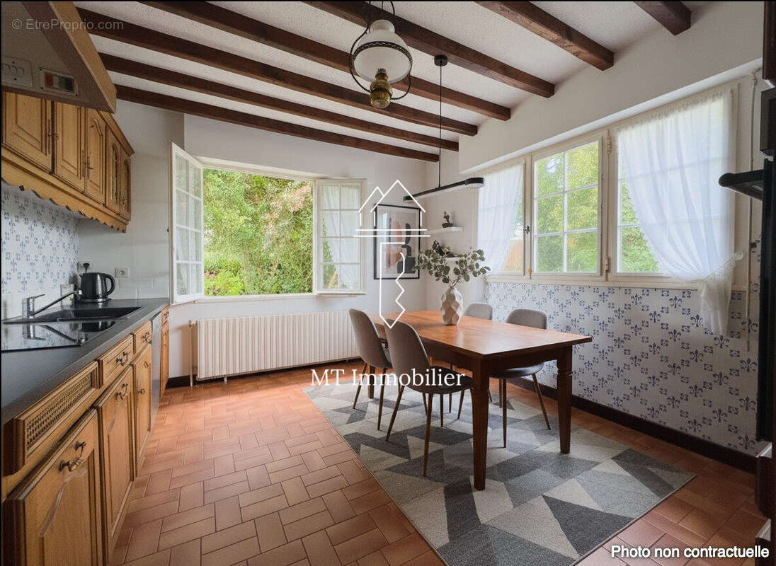 Maison à BEAURAINVILLE