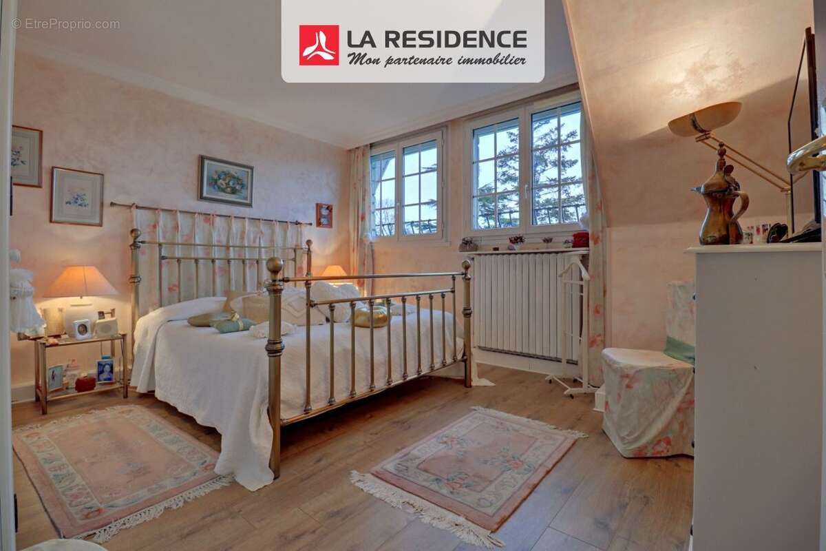 Maison à VILLIERS-ADAM