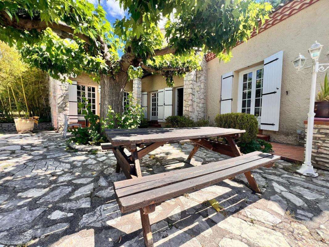 Maison à NIMES