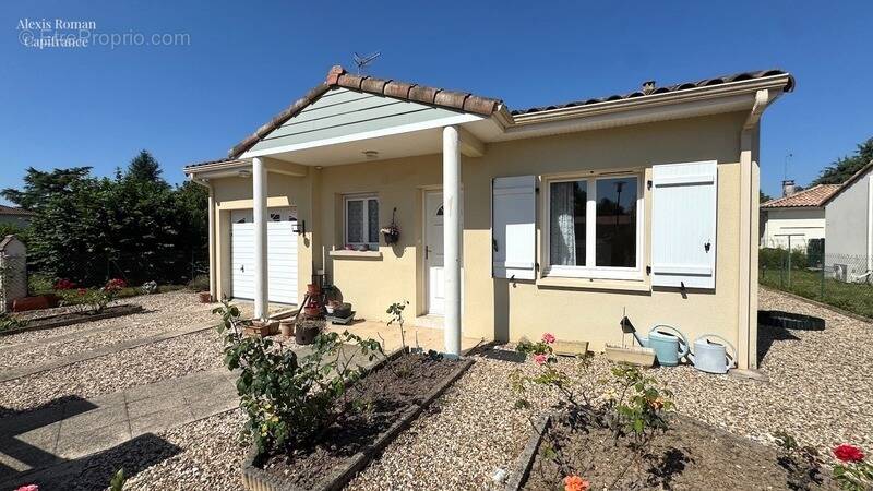 Maison à MONTPON-MENESTEROL