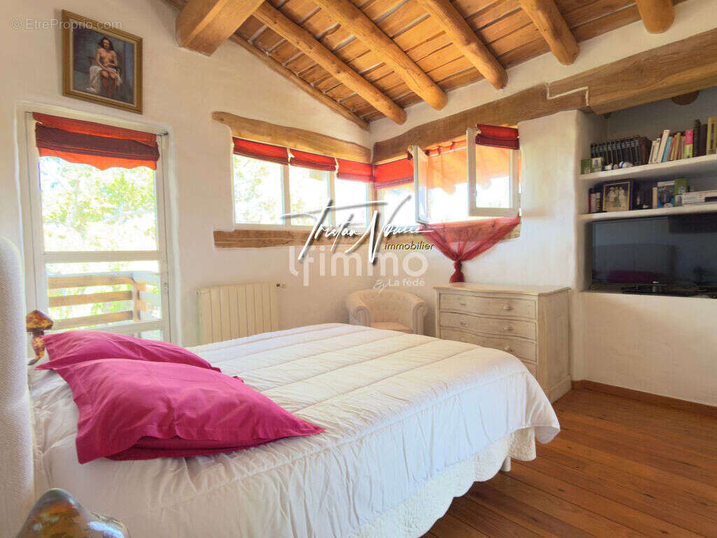 Maison d'exception - 212 m2 en 4 faces - Saint Cyprien Le Golf - photo 14