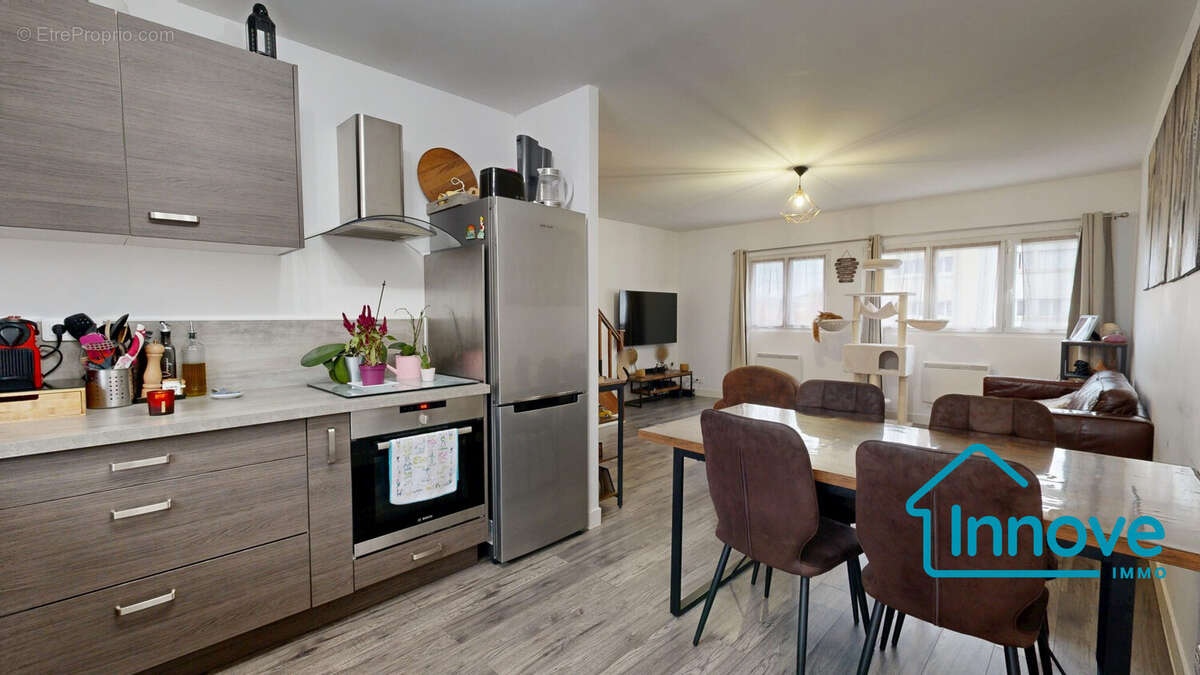 Maison à VILLEPREUX