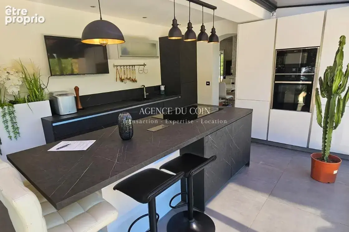 ? tourves – propriété de charme avec piscine et dépendance a - photo 6