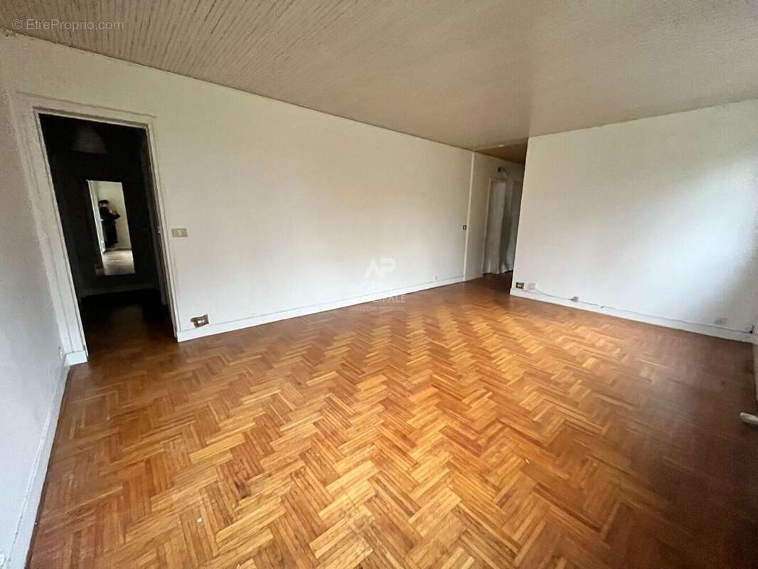 Appartement à MAISONS-LAFFITTE