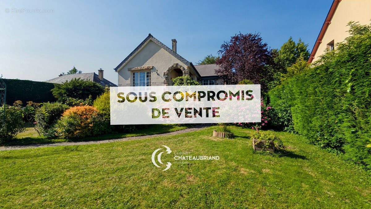 Maison à COMBOURG