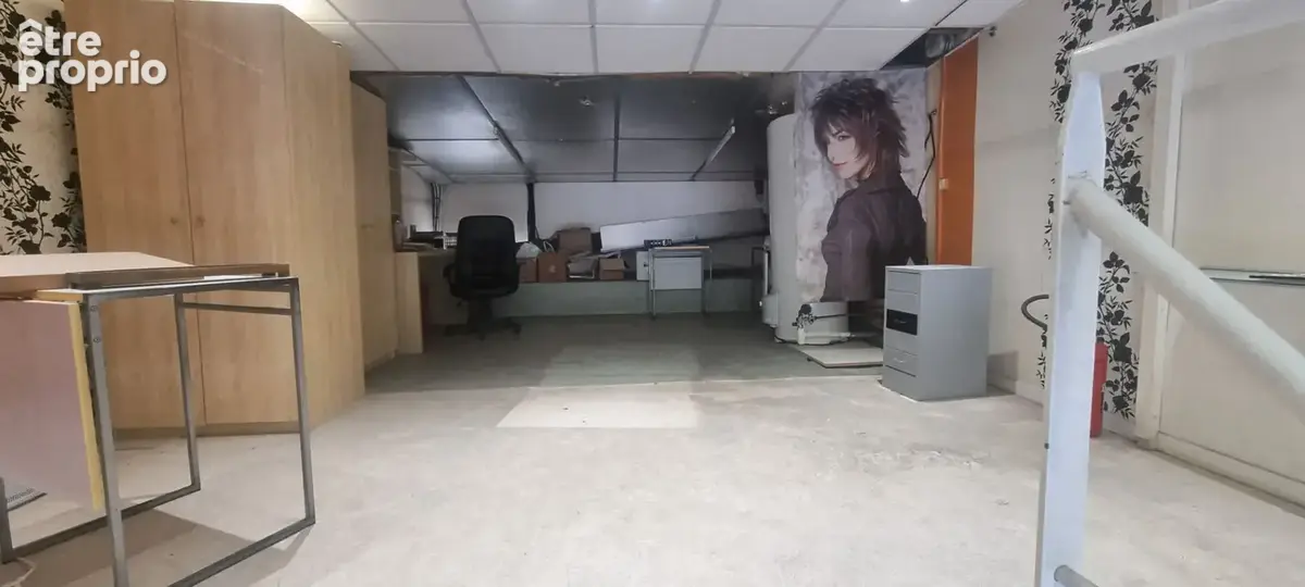 Local commercial 87 m² centre le jayon - photo 2