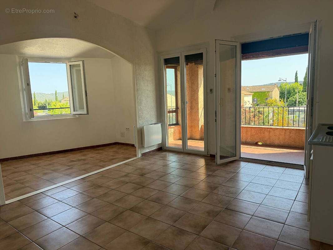 Appartement à FAYENCE