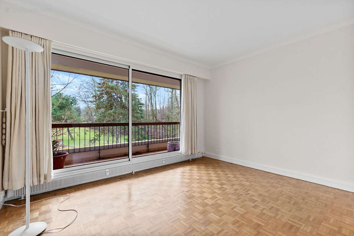 Appartement à RUEIL-MALMAISON
