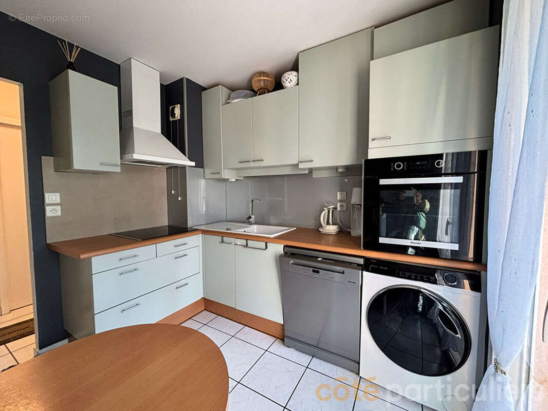 Appartement à ONET-LE-CHATEAU