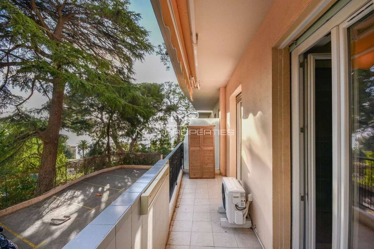 Appartement à CAP-D'AIL