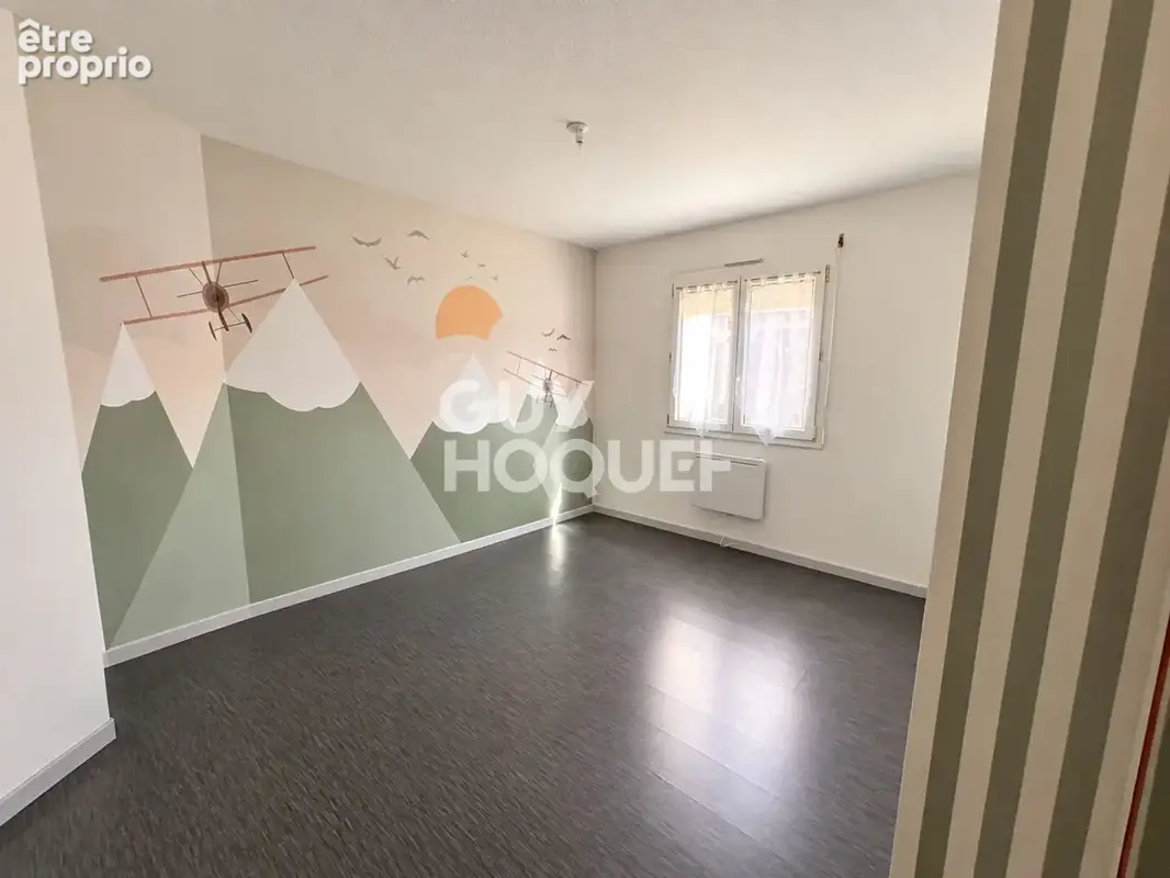 YSSAC LA TOURETTE - Plain pied 103 m2, 3 chambres, Piscine - photo 10