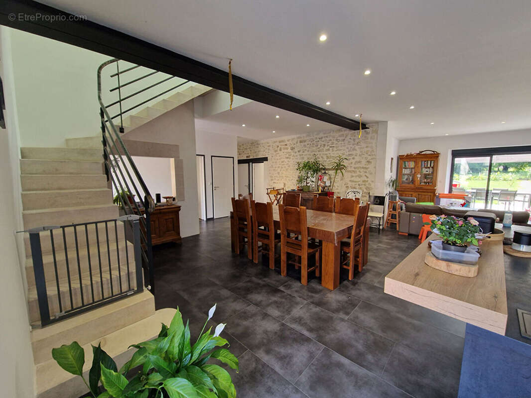 Appartement à VALLAN