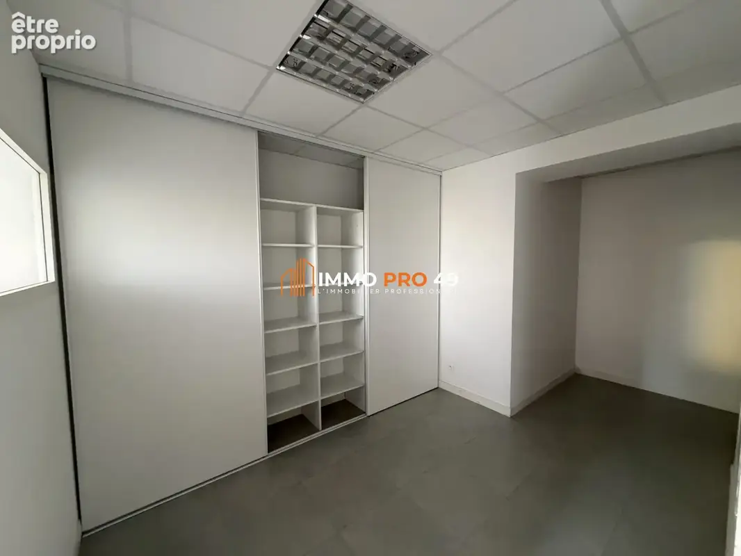 Commerce 90 m² à vendre à Les Herbiers (85500) - photo 5